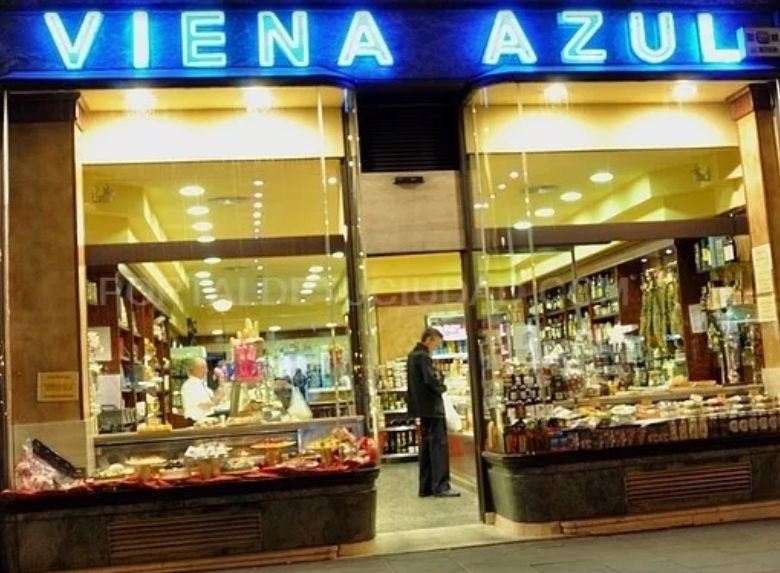 Photo de couverture Bleu Vienne (Narváez)