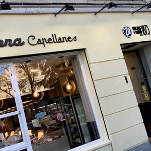 封面照片 Viena Capellanes calle Ibiza