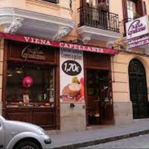 封面照片 Viena Capellanes calle Martín de los Heros