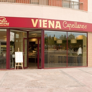 Foto de portada Viena Capellanes calle Ariel 7