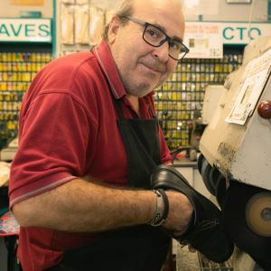 Foto de capa Reparação de sapatos Tano