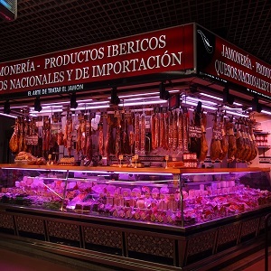 Titelbild Jamonería-Iberische Produkte, nationale und importierte Käsesorten