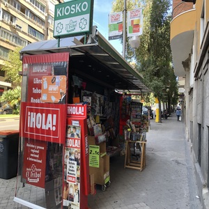 Photo de couverture BONNE CHANCE CLOVER NEWSSTAND (DR ESQUERDO 171)