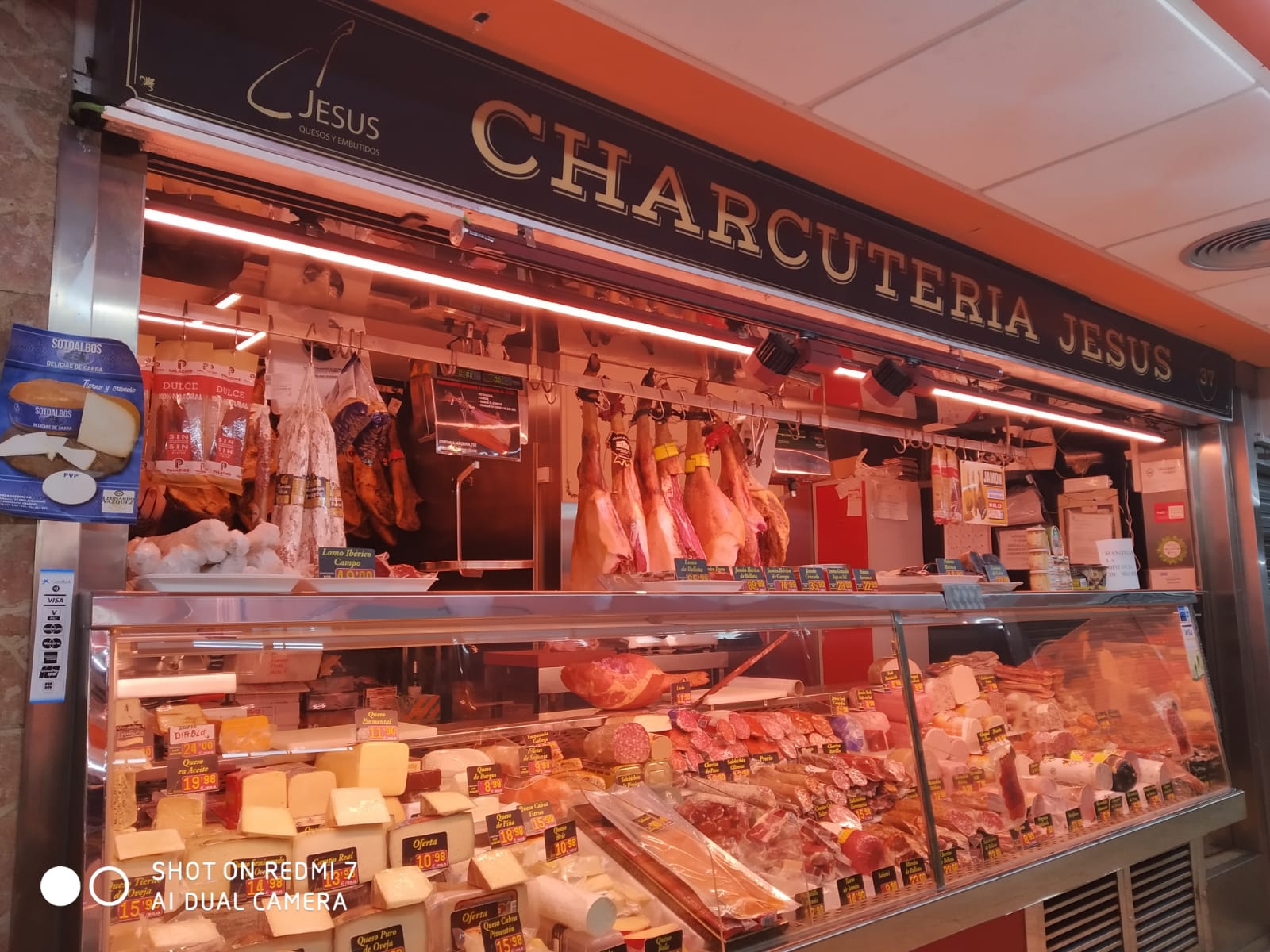 Photo de couverture charcuterie jésus