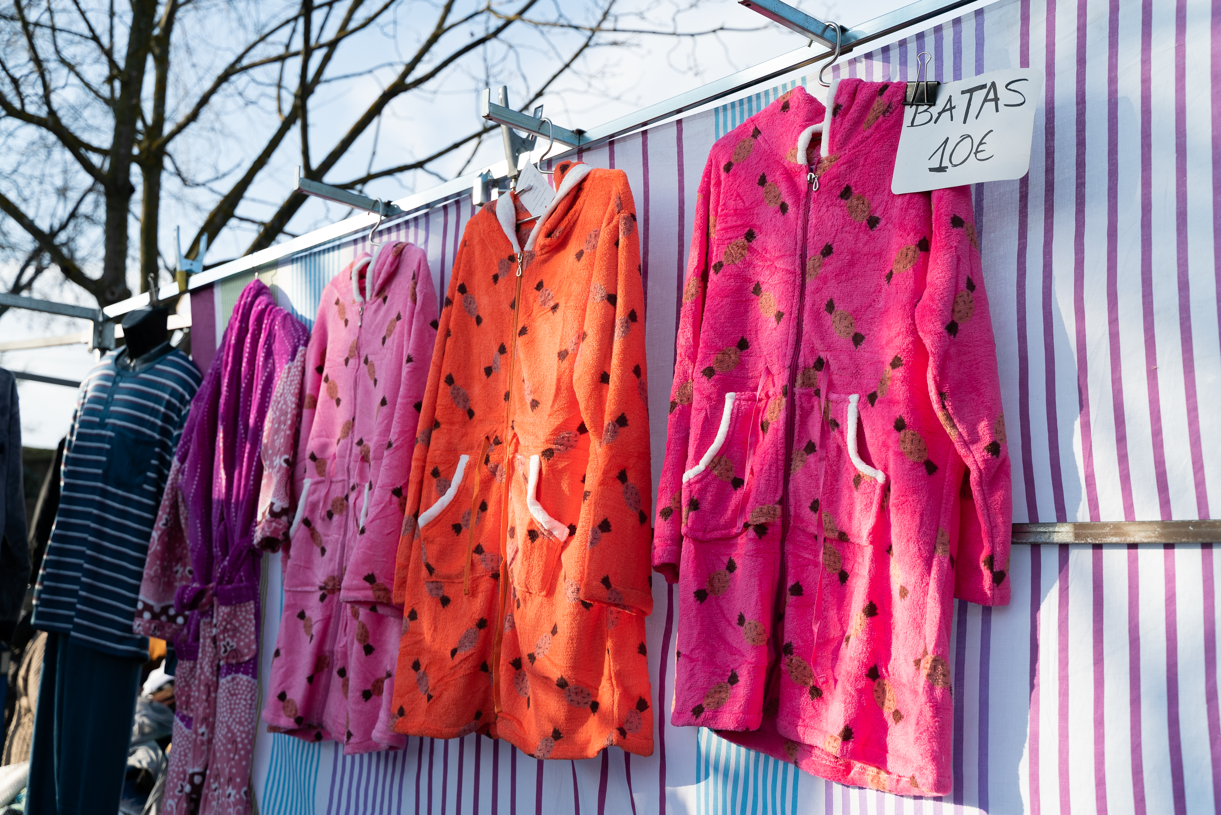 Foto de portada Mercadillo de Rafael Finat, puesto 34: Textil