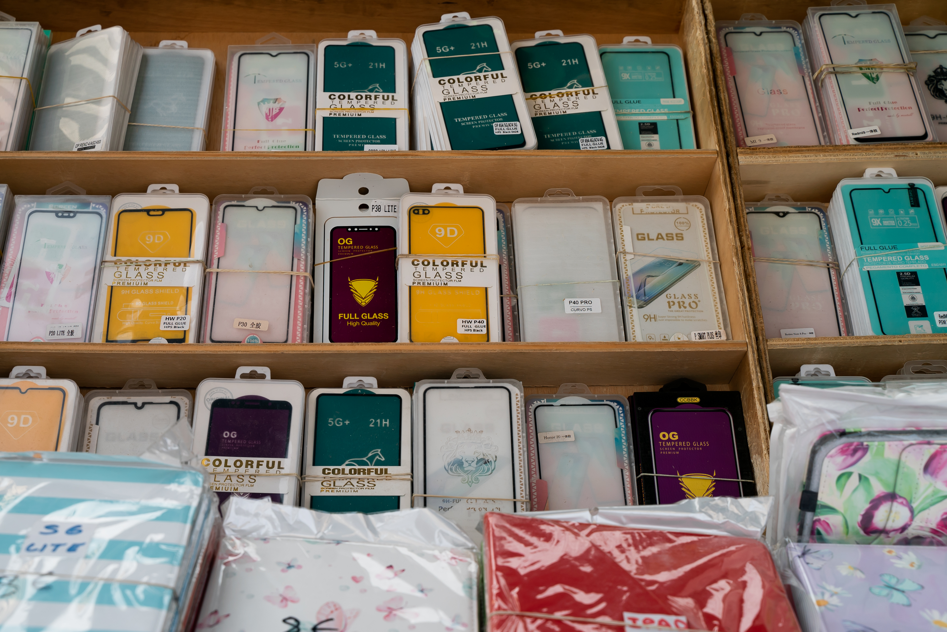 Foto de portada Mercadillo de Rafael Finat, puesto 54: Accesorios de móvil