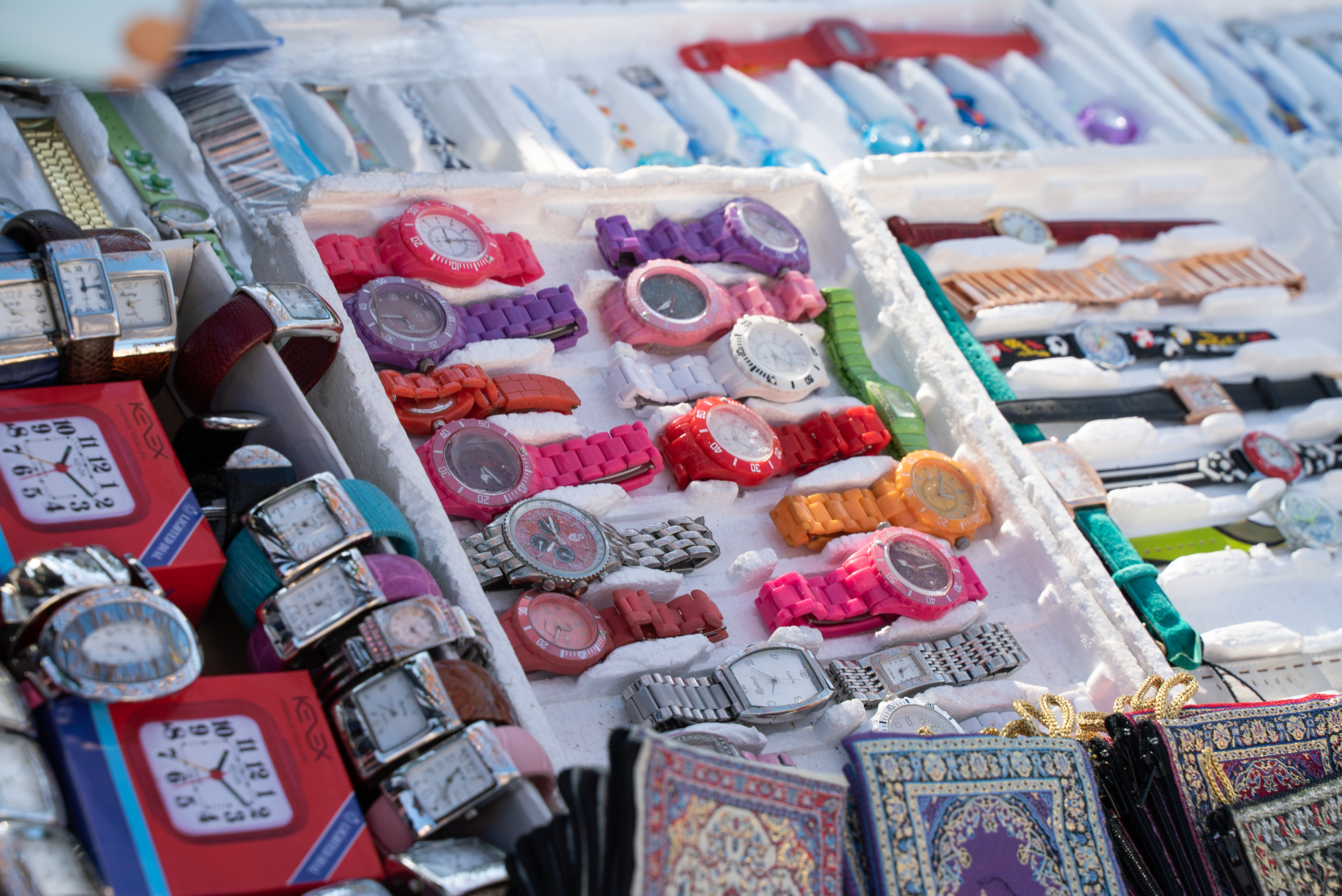 Photo de couverture Marché Vía Lusitana, emplacement 111 : Accessoires