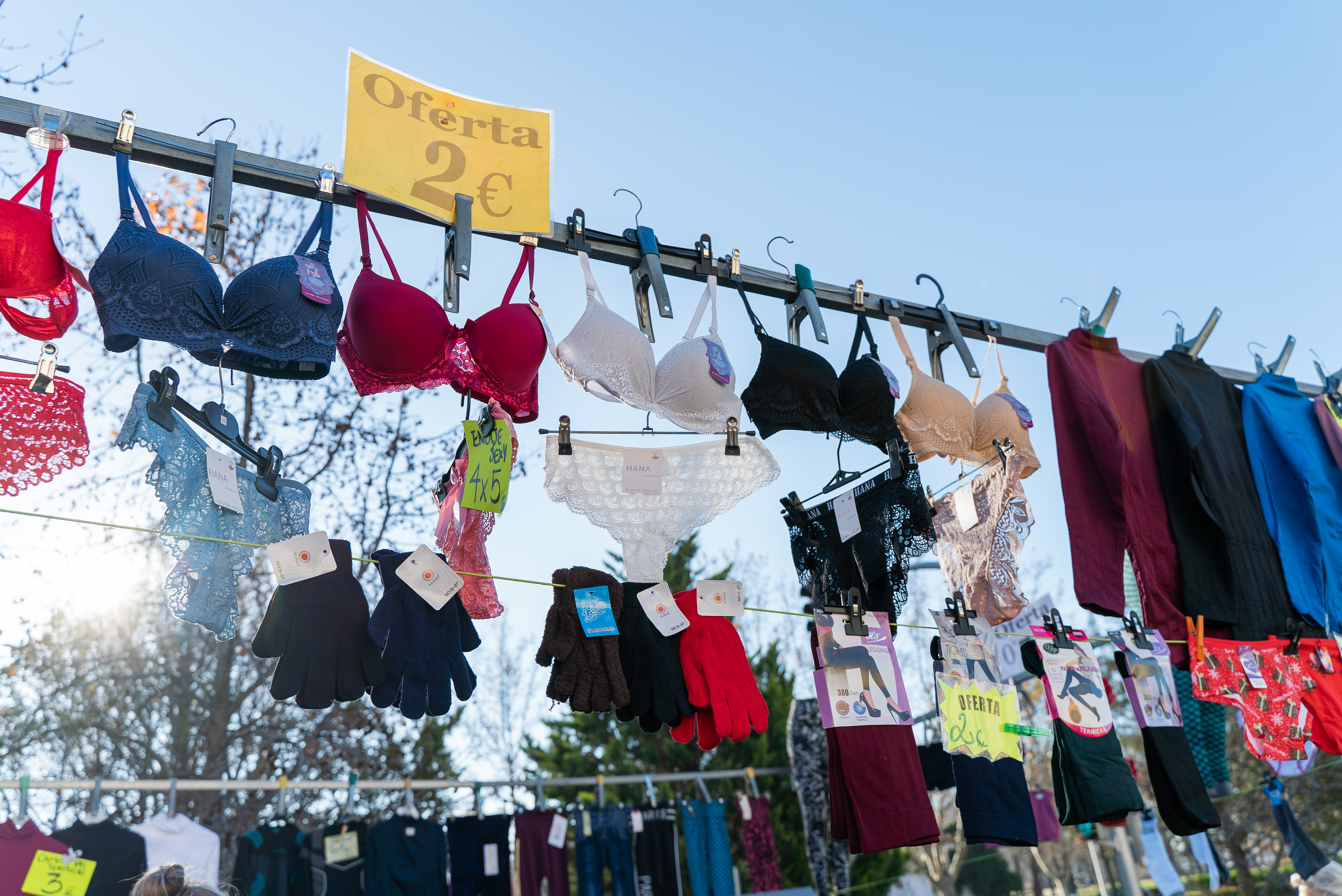 Photo de couverture Marché Vía Lusitana, position 117: Lingerie