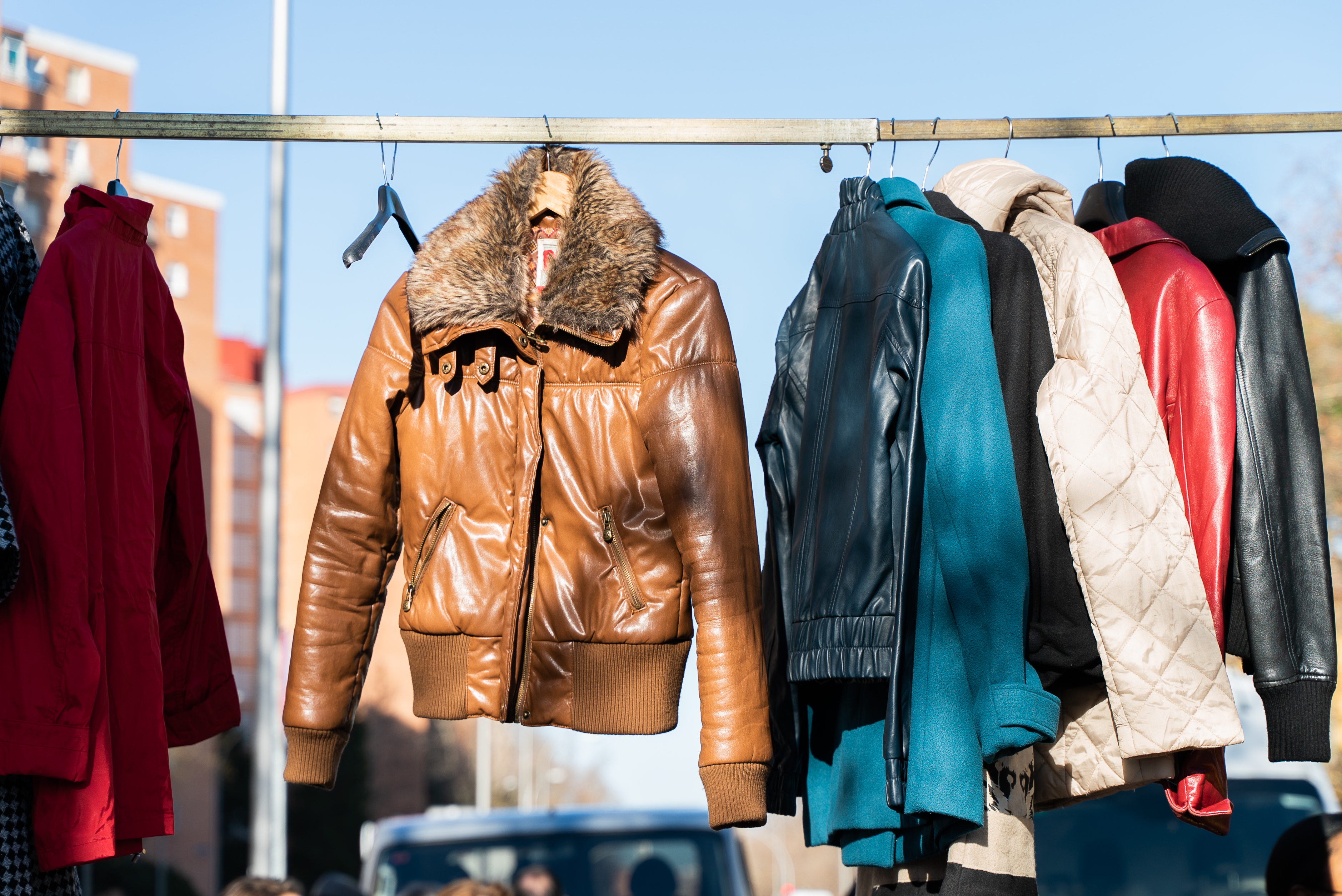 Foto de portada Mercadillo de San Blas Canillejas, puesto 19: Moda