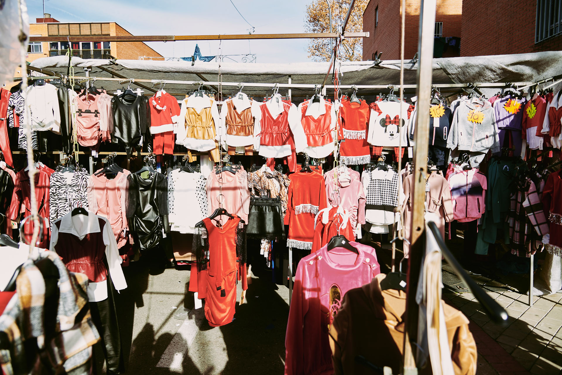 Titelbild Orcasur Marktstand: JBJ Kinderbekleidung