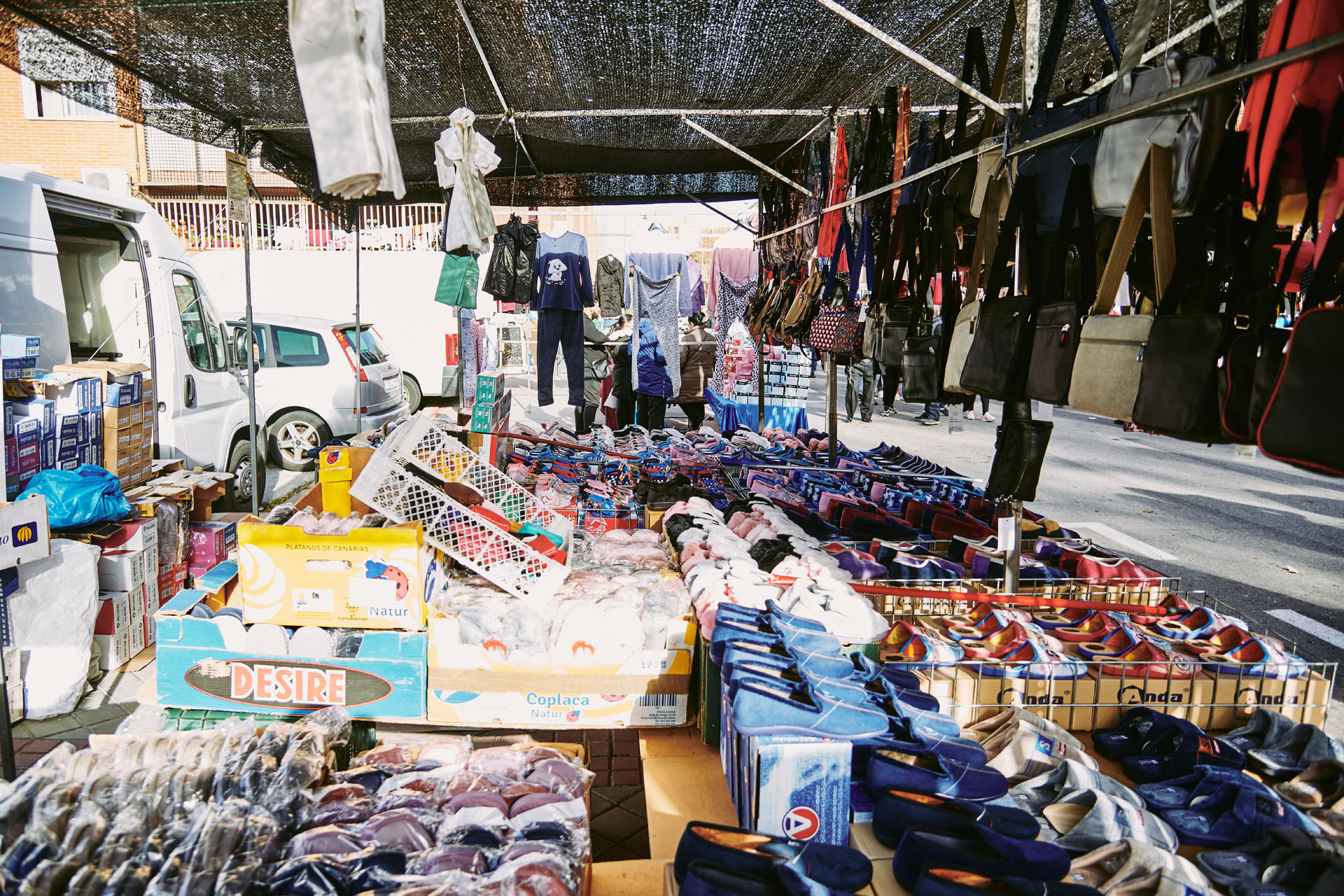 Titelbild Marktstand von Orcasur: Lorena Schuhe und Taschen