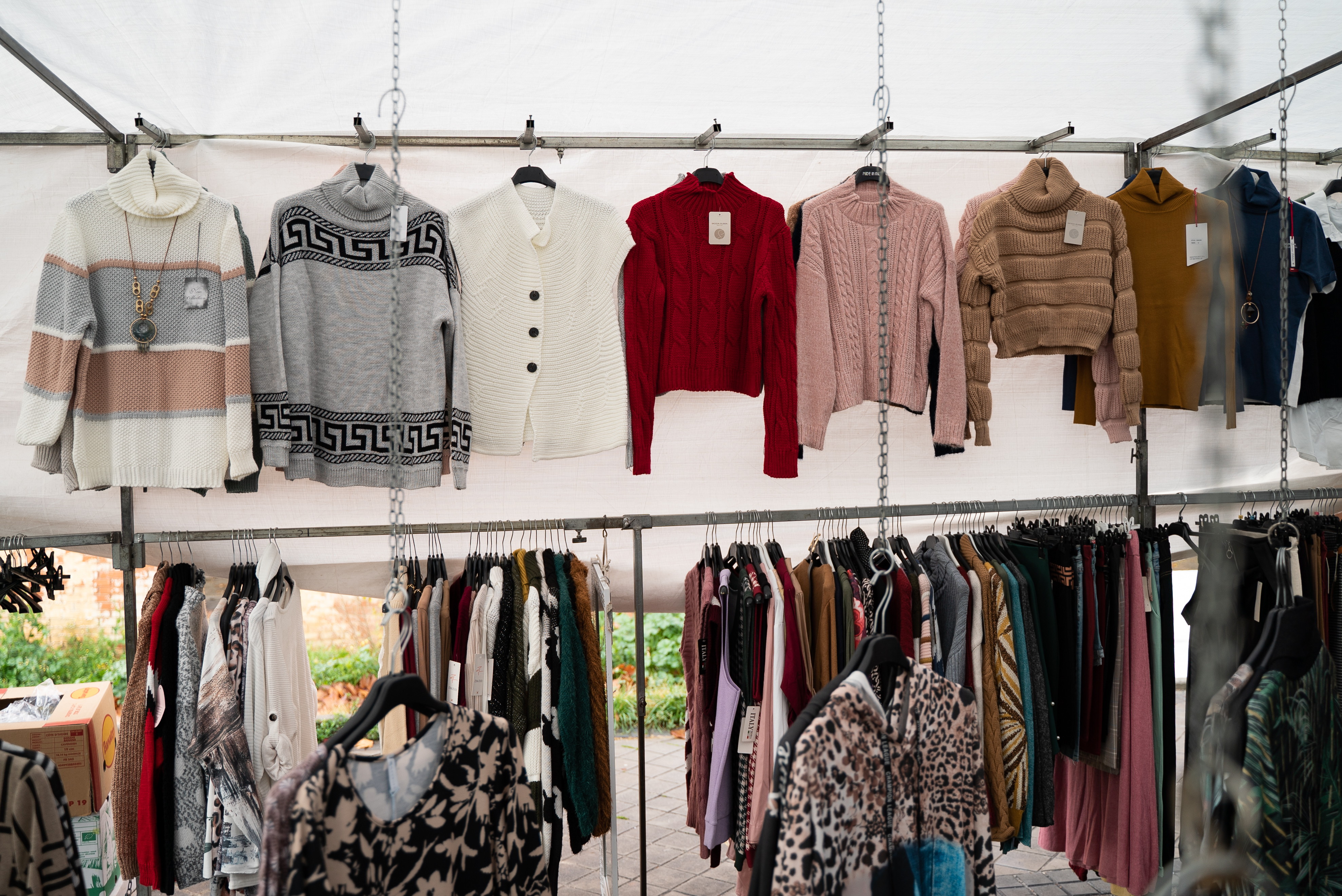 Foto de portada Mercadillo de Aragoneses, Puesto 64: Textil