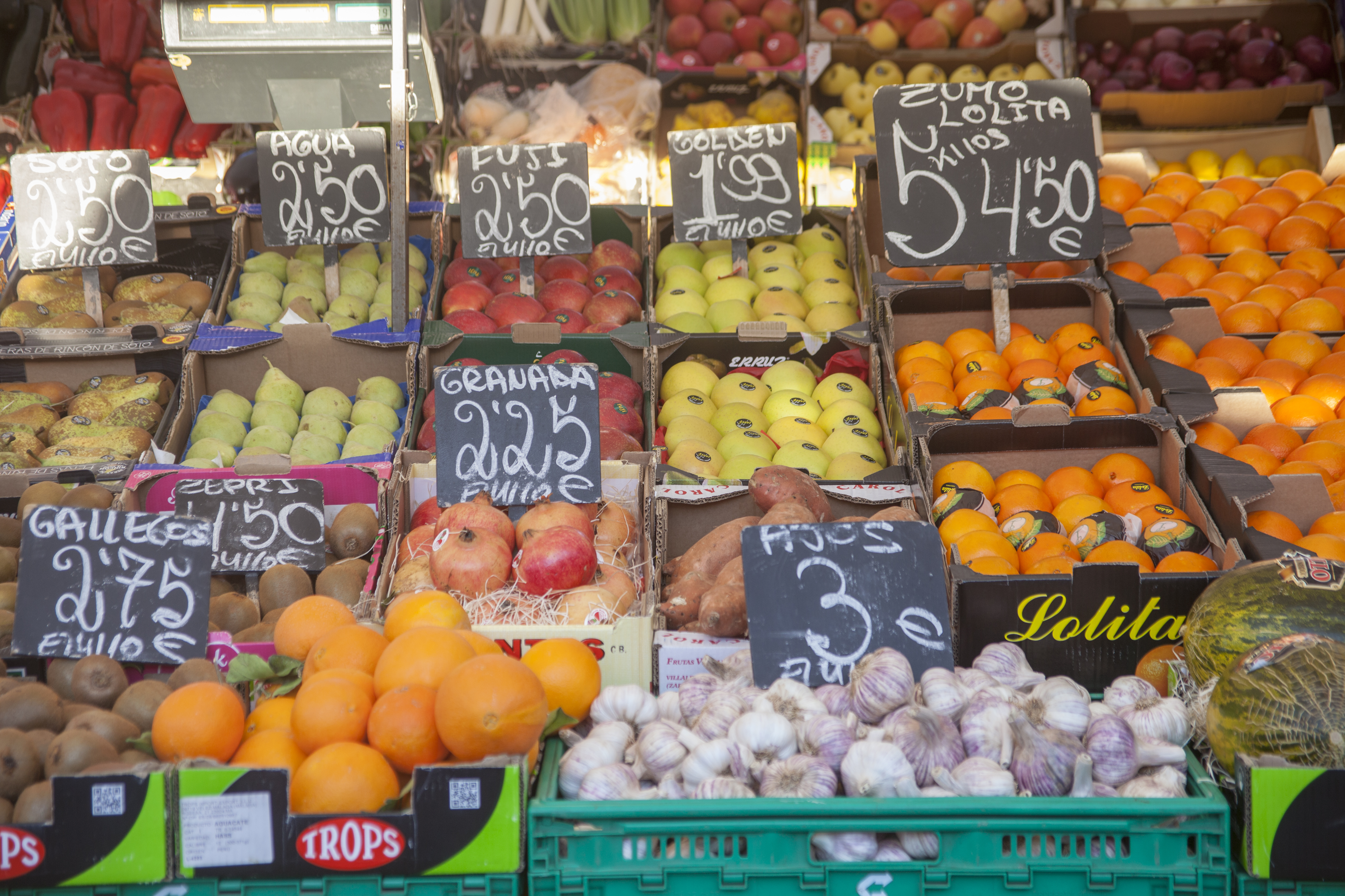 Photo de couverture Marché de Fontarrón, Poste 9 : Fruiterie
