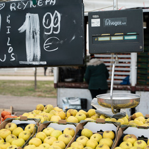 Photo de couverture Marché de Villa de Vallecas, Poste 19F : Magasin de fruits