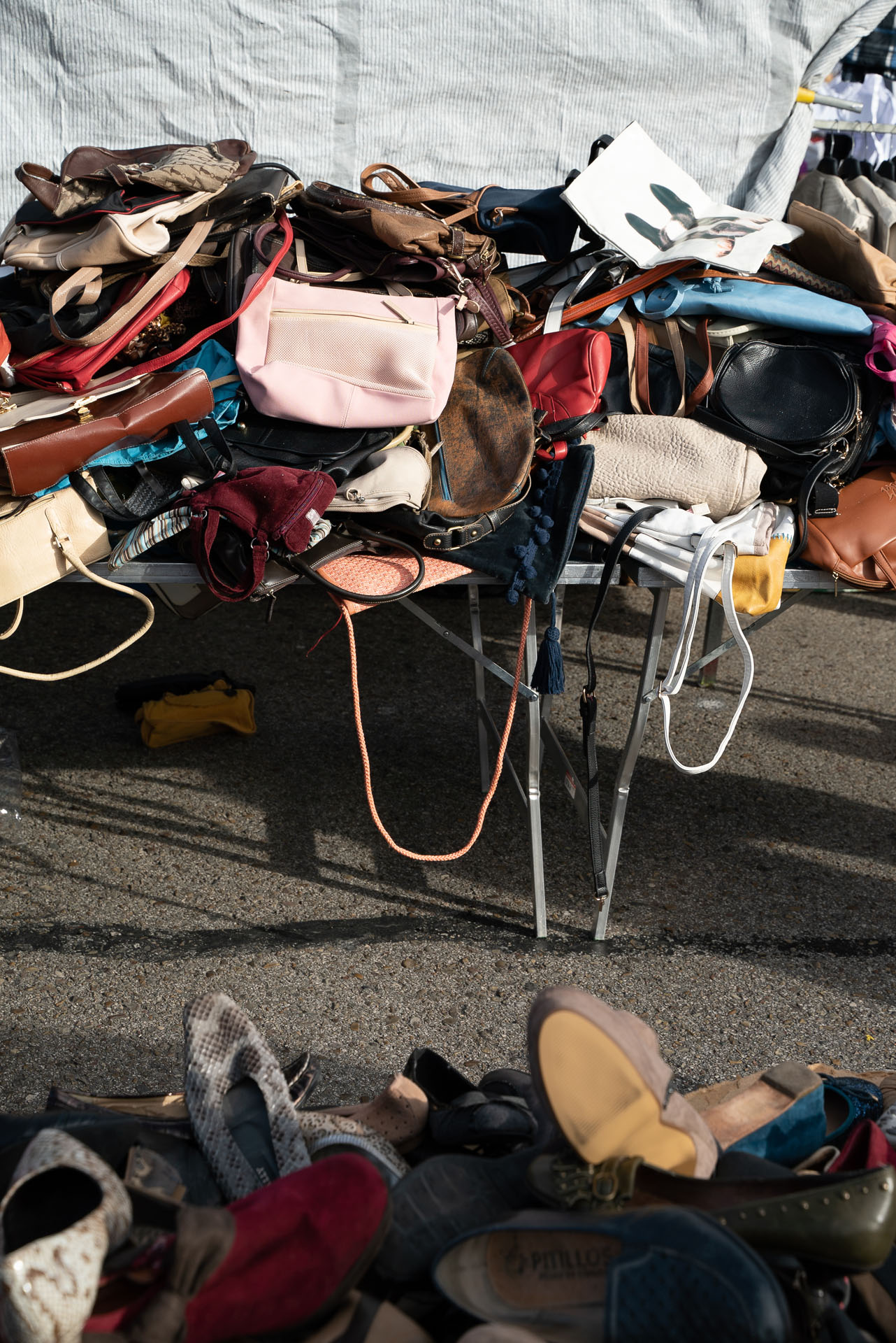 Foto de portada Mercadillo Villa de Vallecas, Puesto 47: Paraíso Ropa
