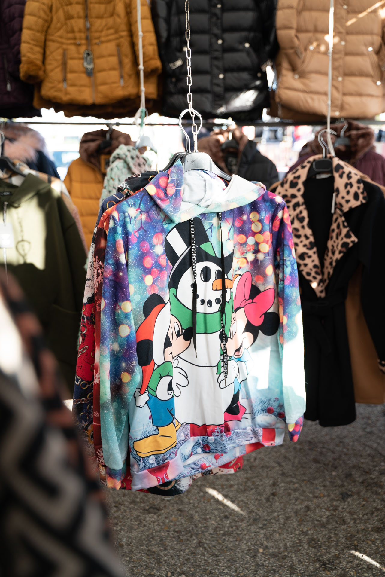 Foto de portada Mercadillo Villa de Vallecas, Puesto 70: Ropa
