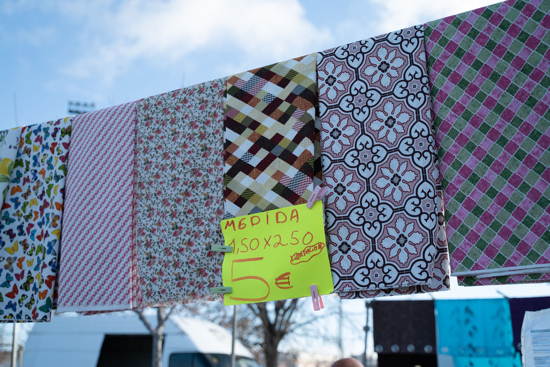 Foto de portada Mercadillo Villa de Vallecas, Puesto 80: TEXTIL HOGAR