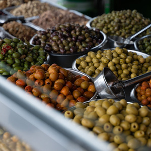 Photo de couverture Stand 207 du marché Ronda del Sur : olives de la Cordobesa