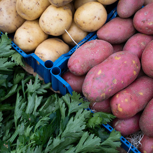 Photo de couverture Ronda del Sur Market poste 236 : marchand de légumes