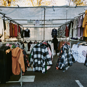 Photo de couverture Marché de Ronda del Sur : vêtements Escudero