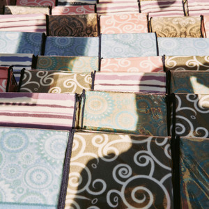 Thumbnail Ronda del Sur Market: Household linen