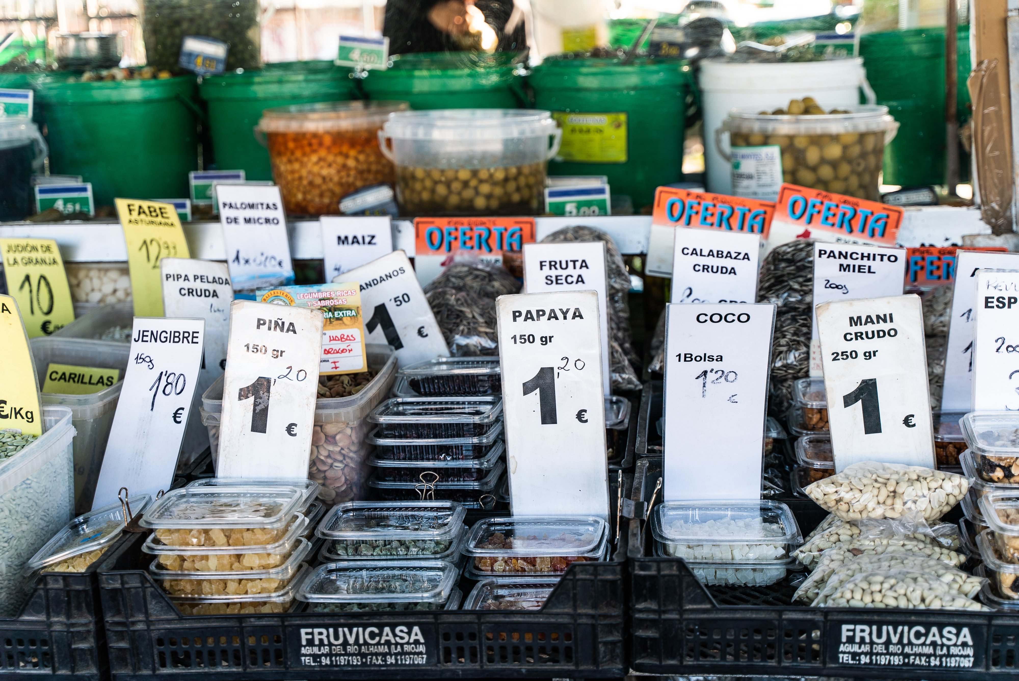 Photo de couverture Positions 31 et 32 sur le marché d'Ayerbe : Mario Lima