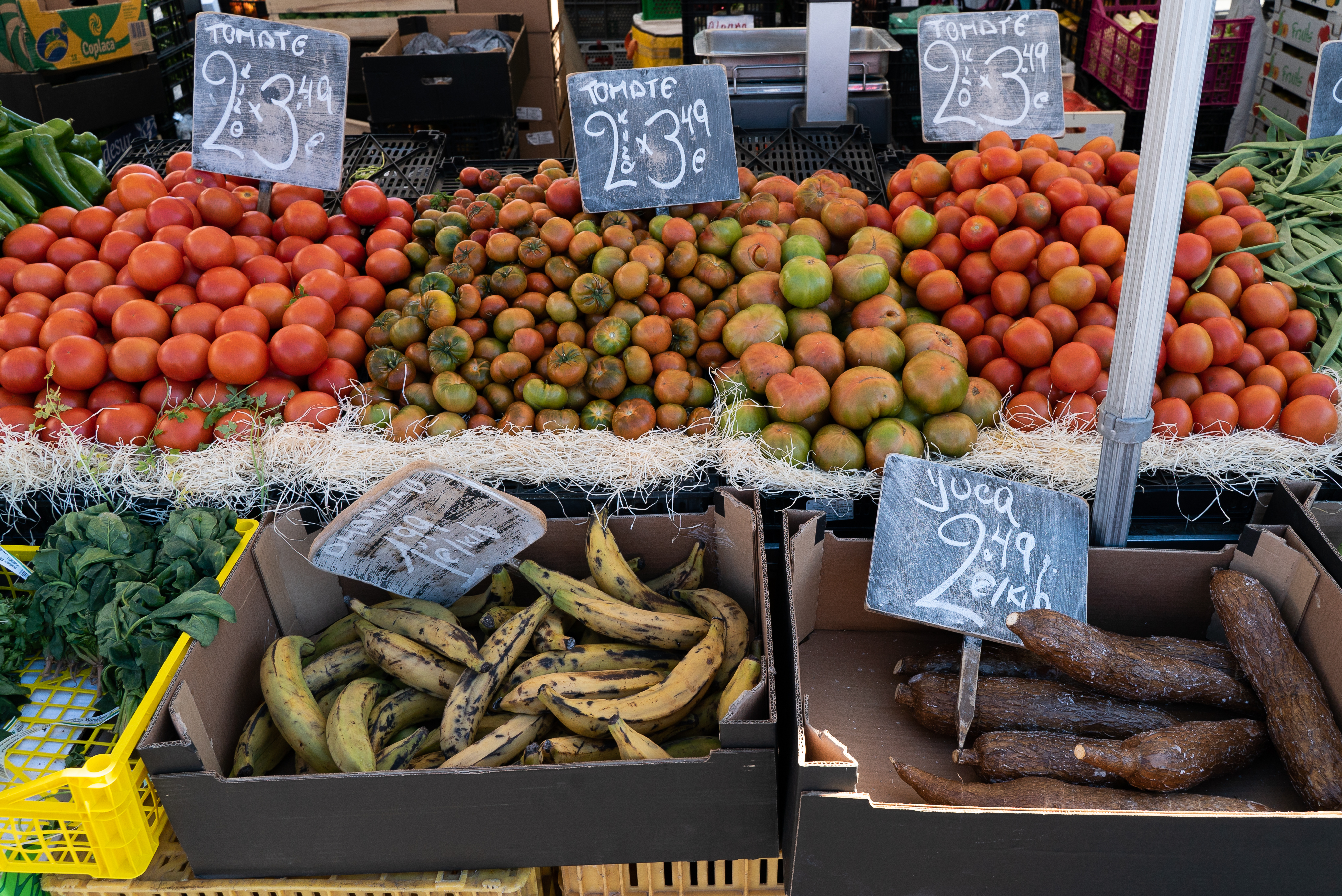 Photo de couverture Alcorisa-Silvano Market Post 84 et 85: Chamo Fruits