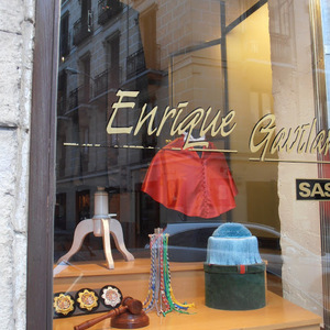 Thumbnail Tailoring Enrique Gavilanes